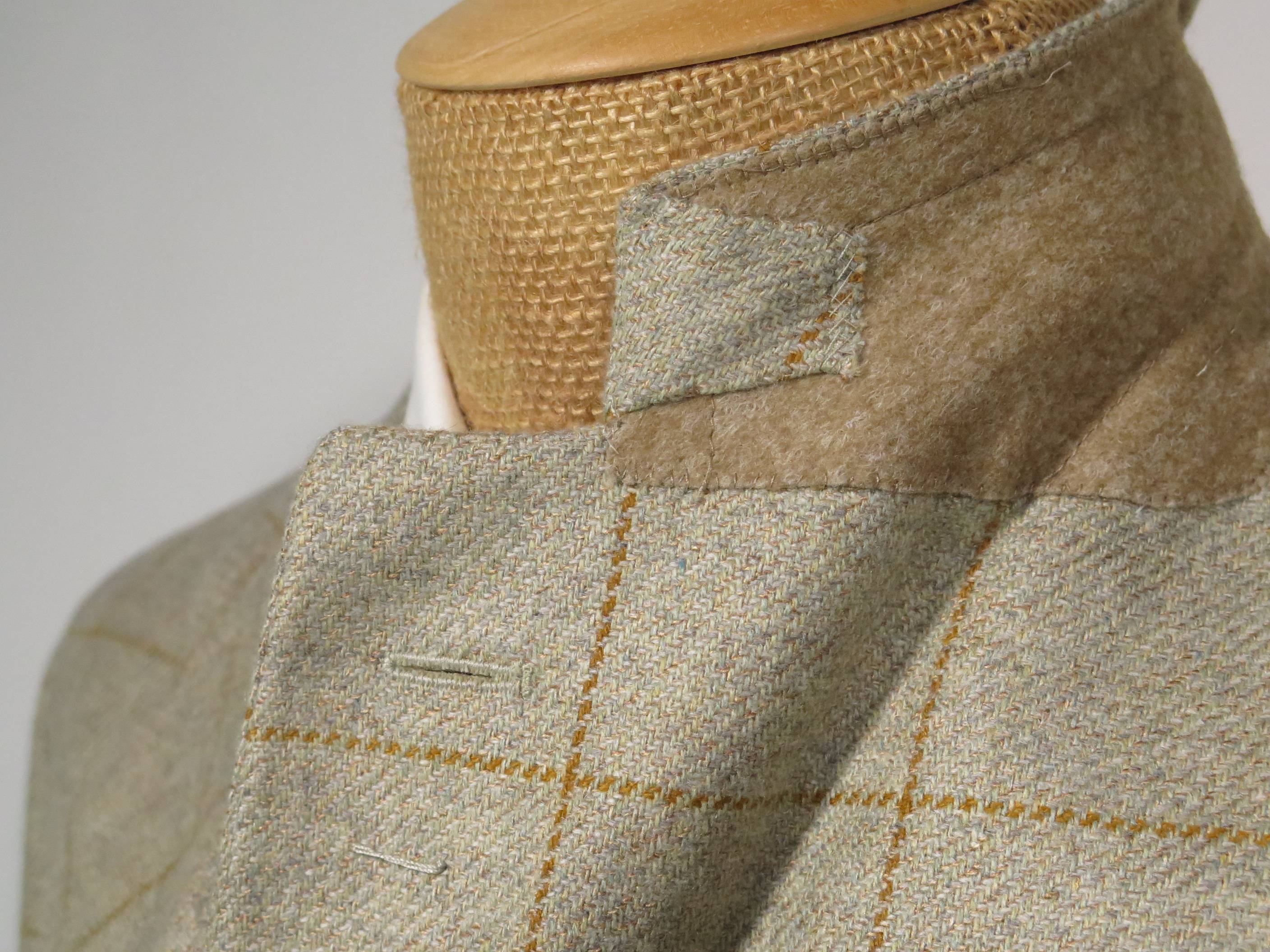 Undercollar Type